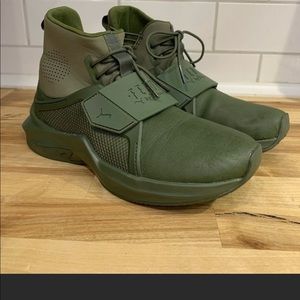 Puma Ignite Rihanna Fenty Size 5.5 Mid Top Sneakers Trainers Shoe 90398-02 Green